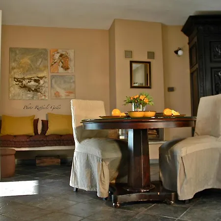 Casa Domenica Διαμέρισμα Gravedona